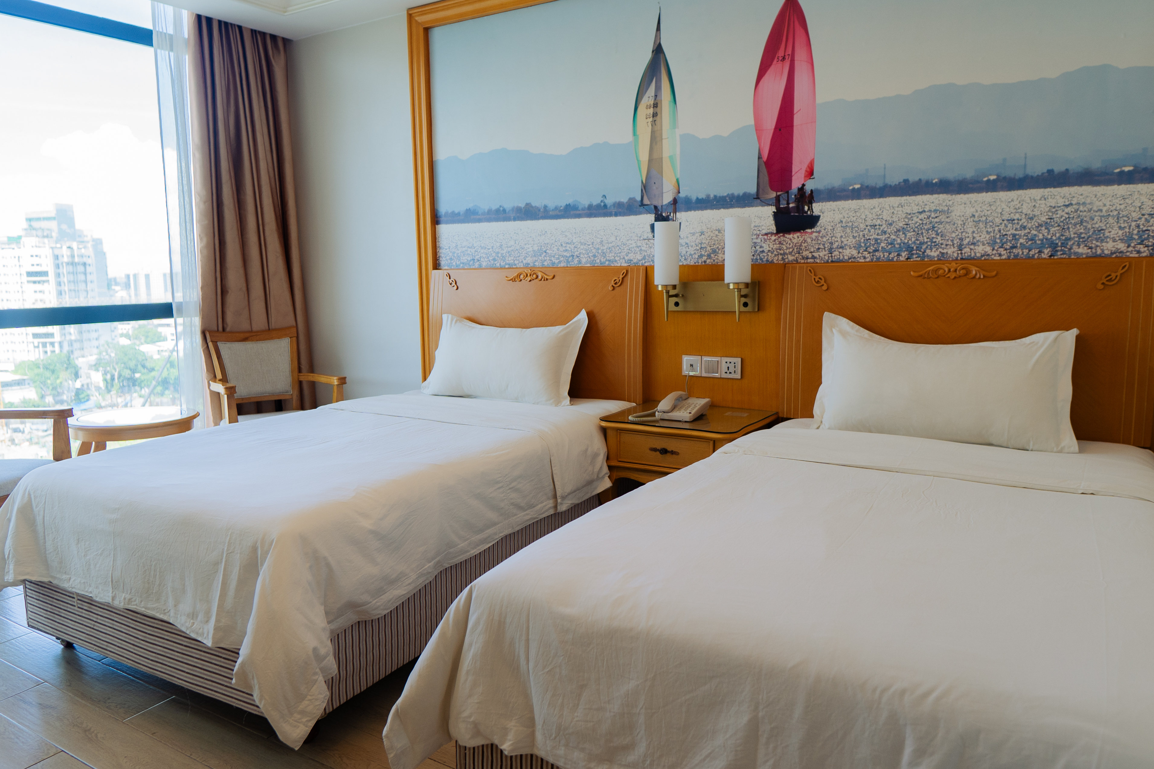 Royal J Hotel photo 3