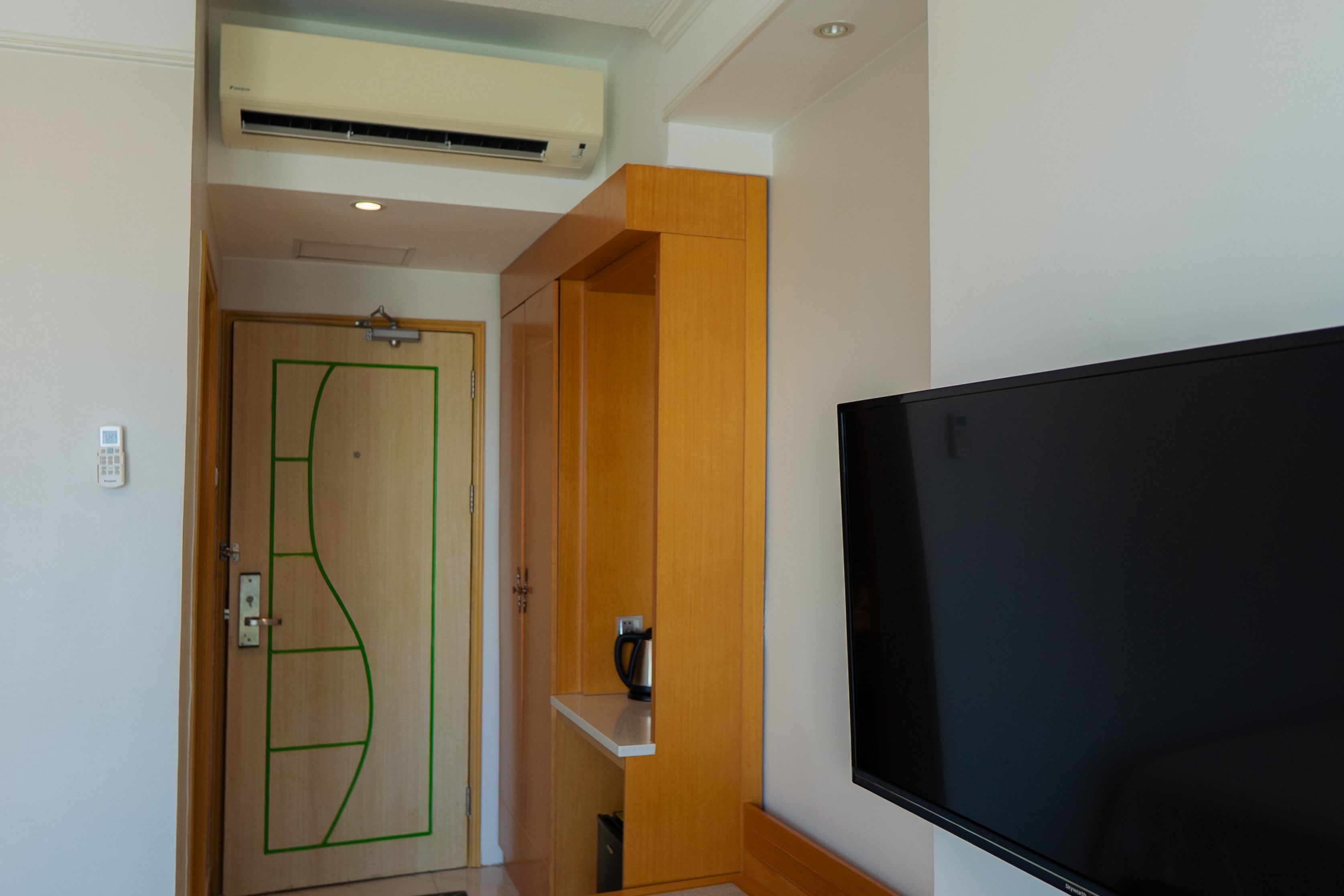 Royal J Hotel photo 7